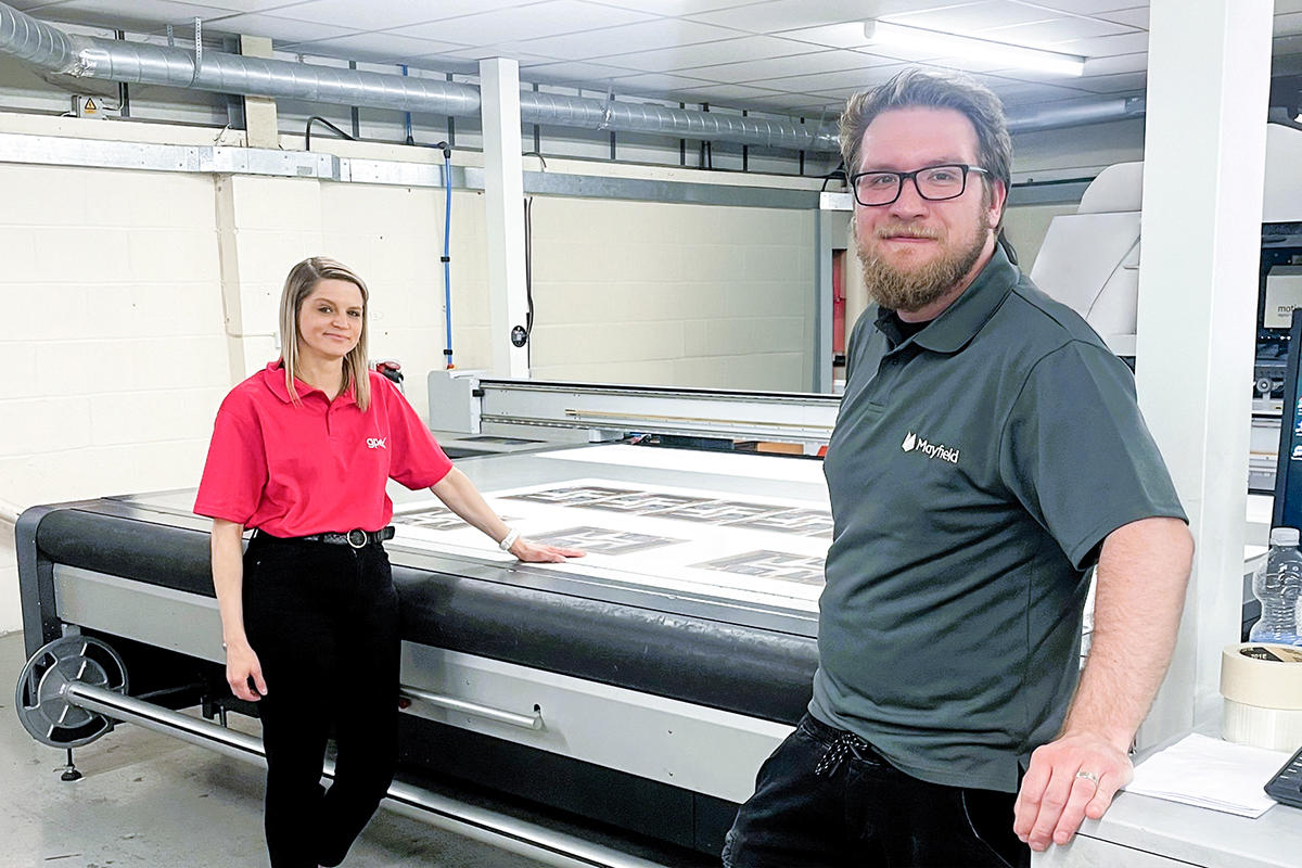 Mayfield Press社は、swissQprintフラットベッドプリンタNyala を導⼊してから3年後にバーニッシュチャンネルをアップグレードした