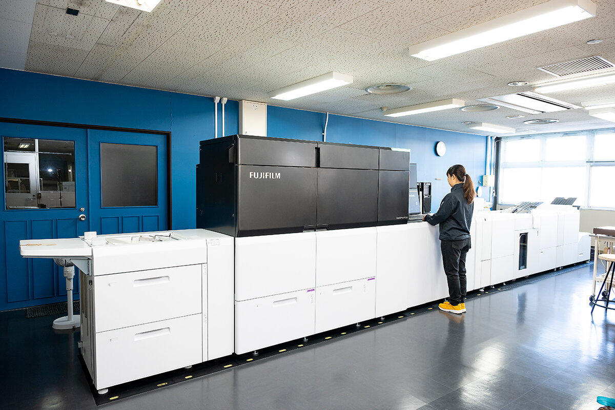 「自然で美しい」というオフセット品質が評価された「Revoria Press PC1120」